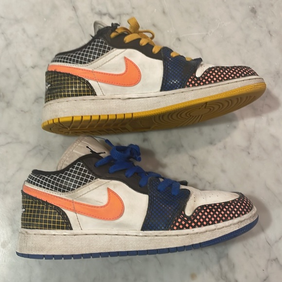 Jordans - Picture 2 of 5